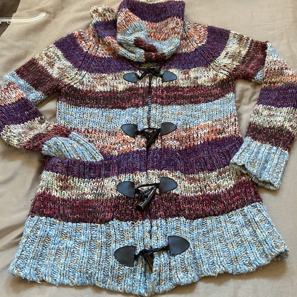 Vintage hooded cardigan with toggle buttons - Picture 8 of 8